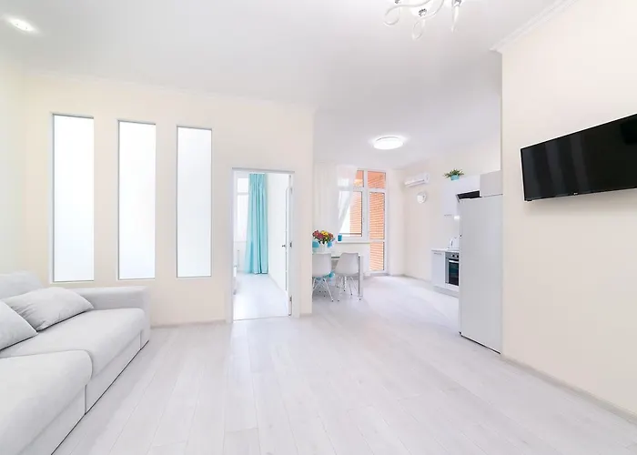 Daire Family Aquamarine Of Arcadia *